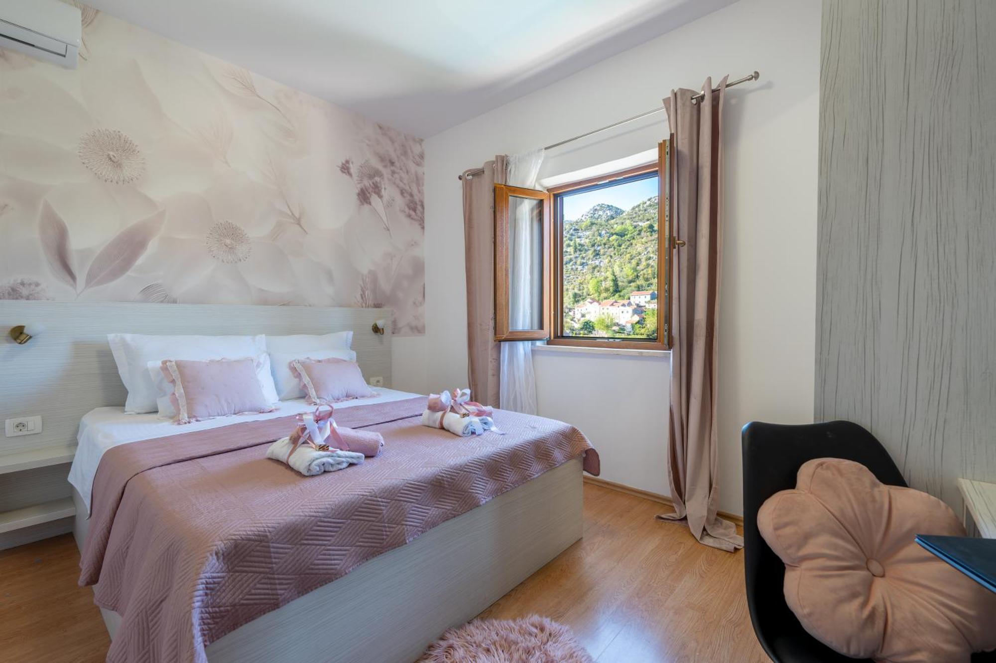 Villa Ivona With Swimming Pool And Jacuzzi Oslje Dış mekan fotoğraf